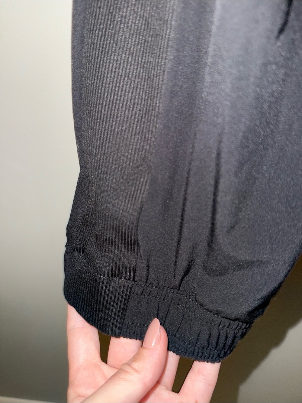 Athleta Brooklyn Jogger in black size 12 women’s - Picture 6 of 10